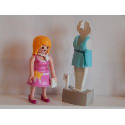 Séance De Shopping Avec Maman En Robe Clipsable Et Robe Clipsable Sur Portant Playmobil