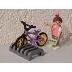 Enfant Et Vélo Rentre De L'Ecole Playmobil