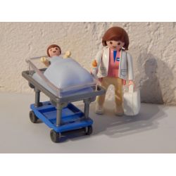 Infirmière Couveuse Et Bébé Playmobil