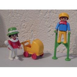 Superbe Rare Et Complet Enfant Avec Echasse Et Poussette 5403 Playmobil